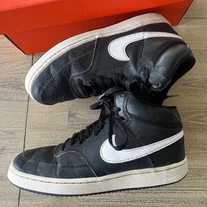 Nike Court Vision Mid Shoes Size 8